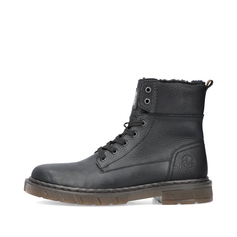 
Graphitschwarze Rieker Herren Schnürstiefel 31602-00 mit einer robusten Profilsohle. Schuh Außenseite