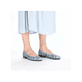 Mehrfarbige Rieker Ballerinas 51983-91 mit einer extra weichen Decksohle. Schuh am Fuß.
