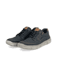 Stahlblaue Rieker Herren Schnürschuhe 04003-14 mit braunen Details. Schuhpaar seitlich schräg.