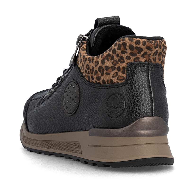 Schwarze Rieker Damen Kurzstiefel N1457-00 mit Ready2GO Schnell-Anziehfunktion. Schuh von hinten.