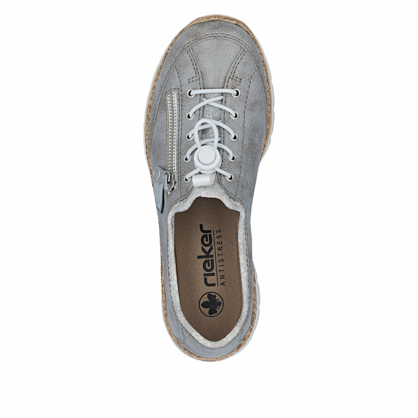 Graue Rieker Damen Slipper N4263-40 mit Deko-Reißverschluss sowie einem Gummizug. Schuh von oben.