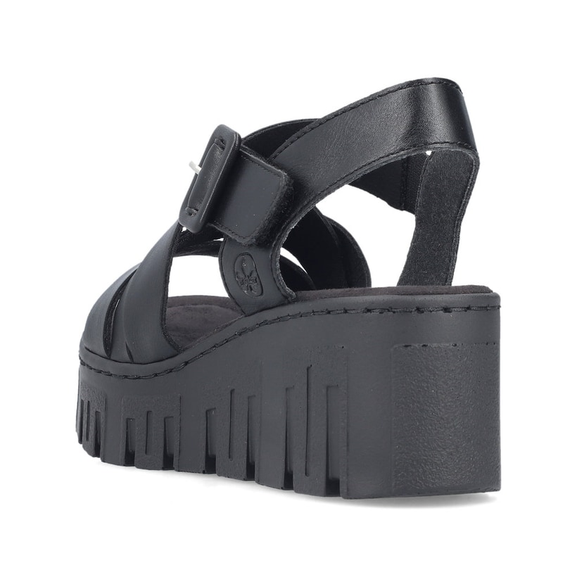 Schwarze Rieker Keilsandaletten 68063-00 mit trendiger Schnalle. Schuh von hinten.