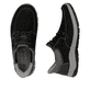 Schwarze Rieker Herren Slipper 03656-00 mit easy Hineinschlüpf-Möglichkeit. Schuh von oben, liegend.