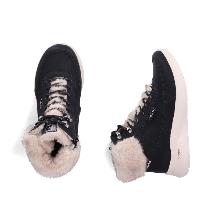 Vegane, schwarze Rieker Damen Sneaker High M8510-00 mit weichem Kragen. Schuh von oben, liegend.