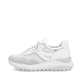 Weiße Rieker Damen Slipper W2503-80 mit Gummizug sowie einer flexiblen Sohle. Schuh Außenseite.