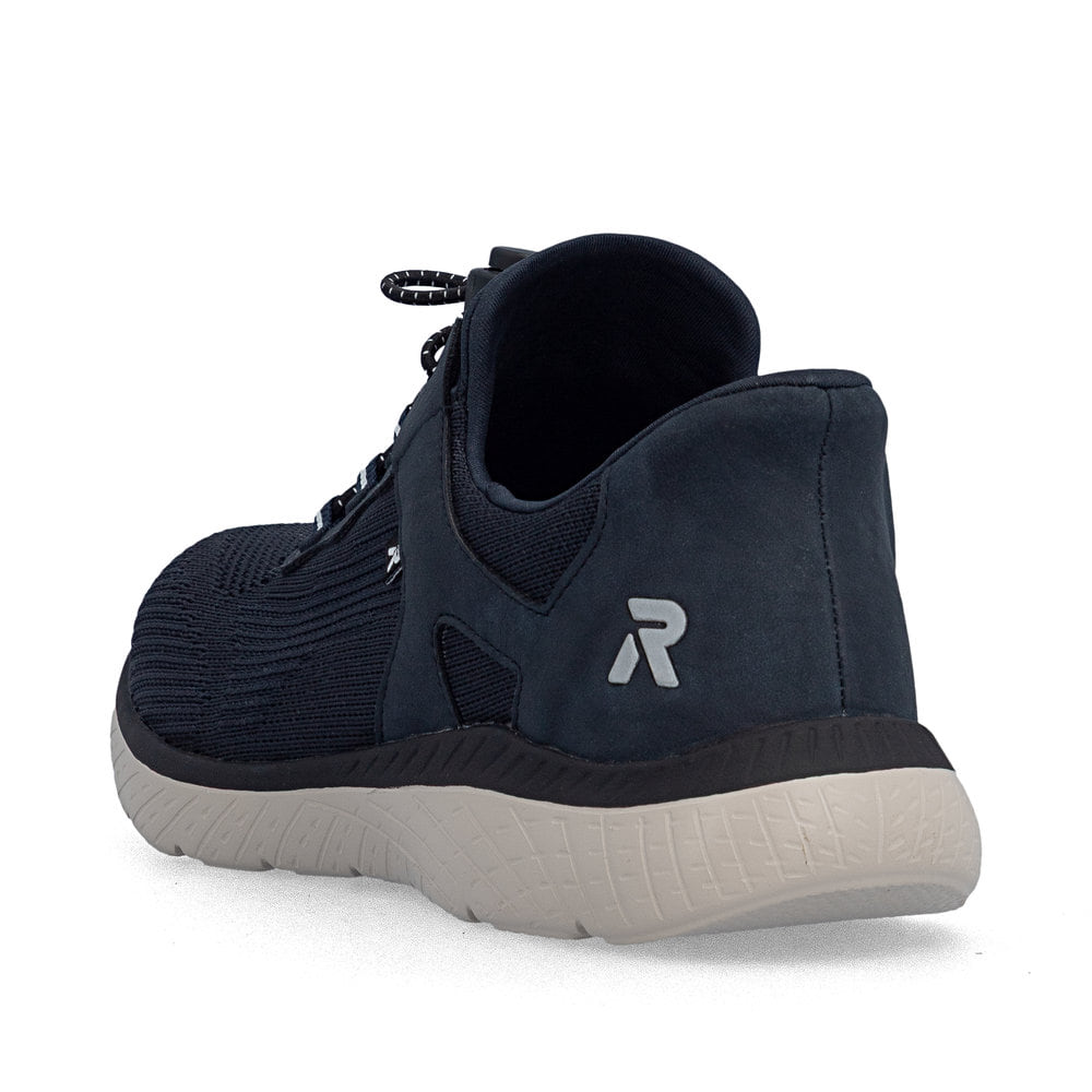 Blaue Rieker Damen Slipper M5076-14 mit Ready2GO easy in Funktion sowie Gummizug. Schuh von hinten.