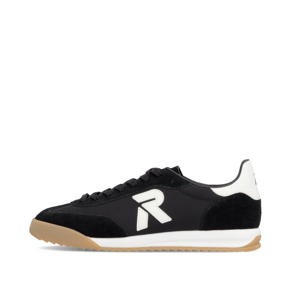 Schwarze Rieker Herren Sneaker Low U4000-00 mit Schnürung sowie abgesetztem Logo. Schuh Außenseite.