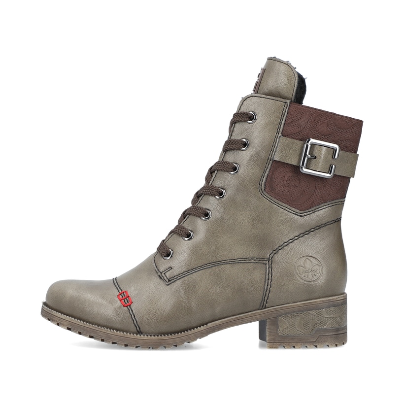 
Armeegrüne Rieker Damen Schnürstiefel 70345-54 mit einer Profilsohle mit Blockabsatz. Schuh Außenseite
