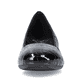 
Glanzschwarze Rieker Damen Pumps 49260-02 mit einer Profilsohle mit Blockabsatz. Schuh von vorne.