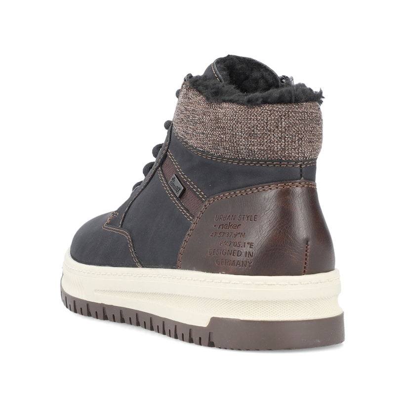 Asphaltschwarze Rieker Herren Schnürstiefel 38542-00 mit einer robusten Profilsohle. Schuh von oben