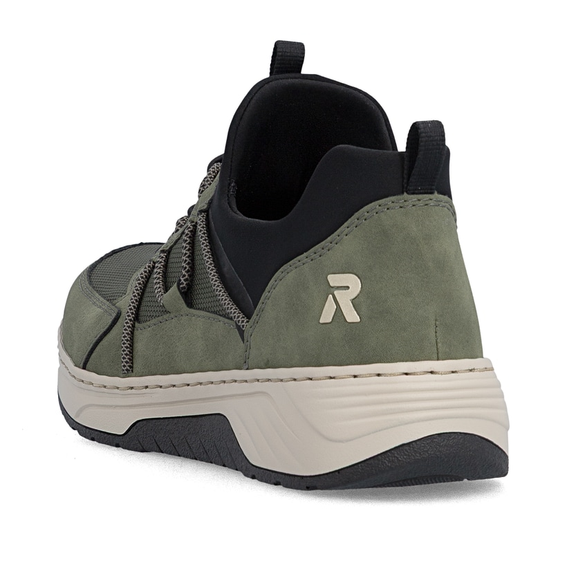 Khaki-schwarze Rieker Damen Slipper 53153-54 mit Gummizug sowie der Extraweite H. Schuh von hinten.