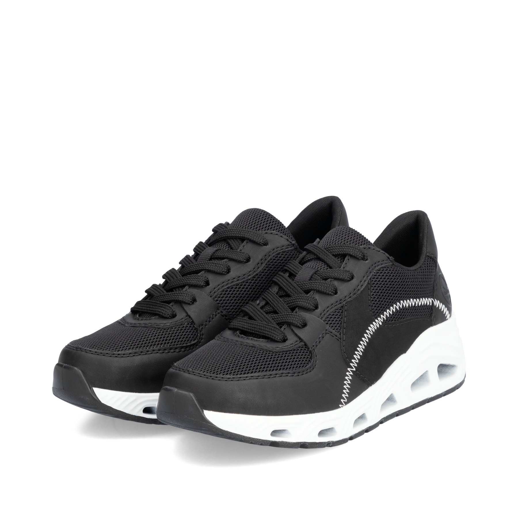 Schwarze vegane Rieker Damen Sneaker Low N5240-00 mit einer ultraleichten Sohle. Schuhpaar seitlich schräg.
