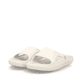 Beige Rieker Herren Pantoletten U3450-60 mit flexibler und ultraleichter Sohle. Schuhpaar seitlich schräg.