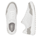 Weiße Rieker Herren Sneaker Low U1104-80 mit Schnürung sowie flexibler Sohle. Schuh von oben, liegend.