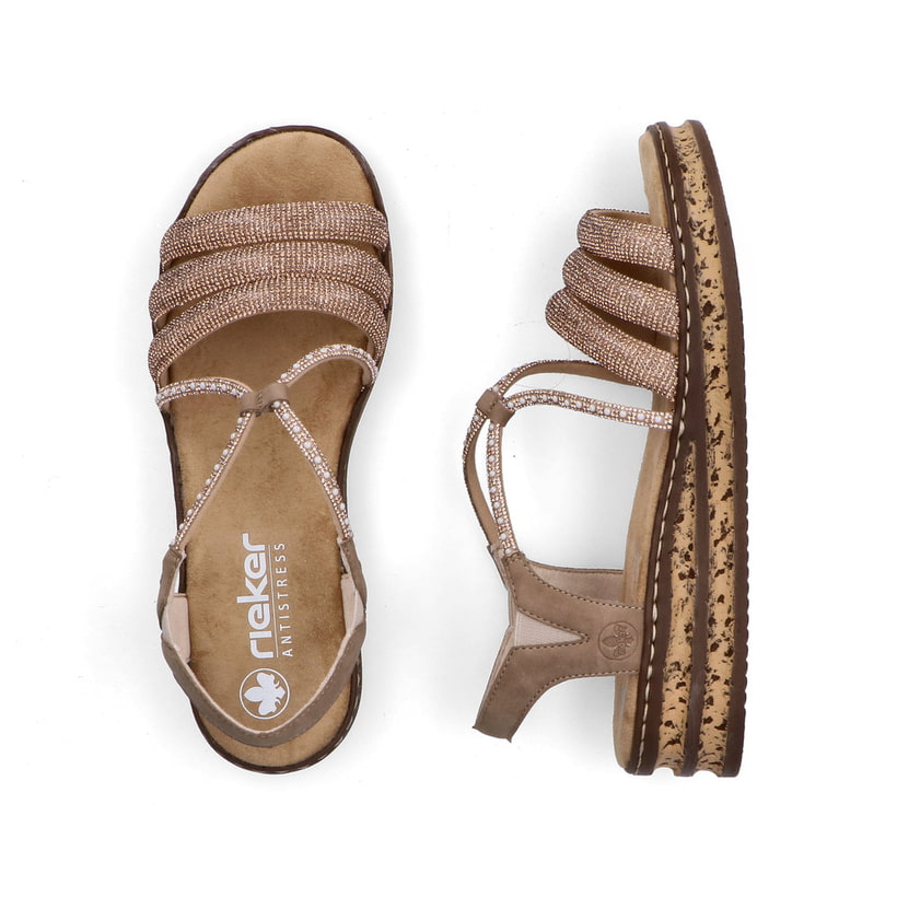 Braune Rieker Keilsandaletten 62977-90 mit Strasssteinen sowie einem Gummizug. Schuh von oben, liegend.