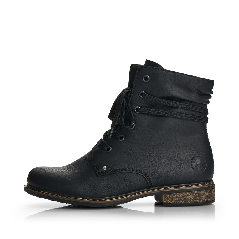 
Asphaltschwarze Rieker Damen Schnürstiefel 71229-02 mit einer leichten Sohle. Schuh Außenseite