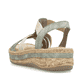 Grüne Rieker Keilsandaletten V0920-52 mit Schmuckelementen sowie einem Gummizug. Schuh von hinten.