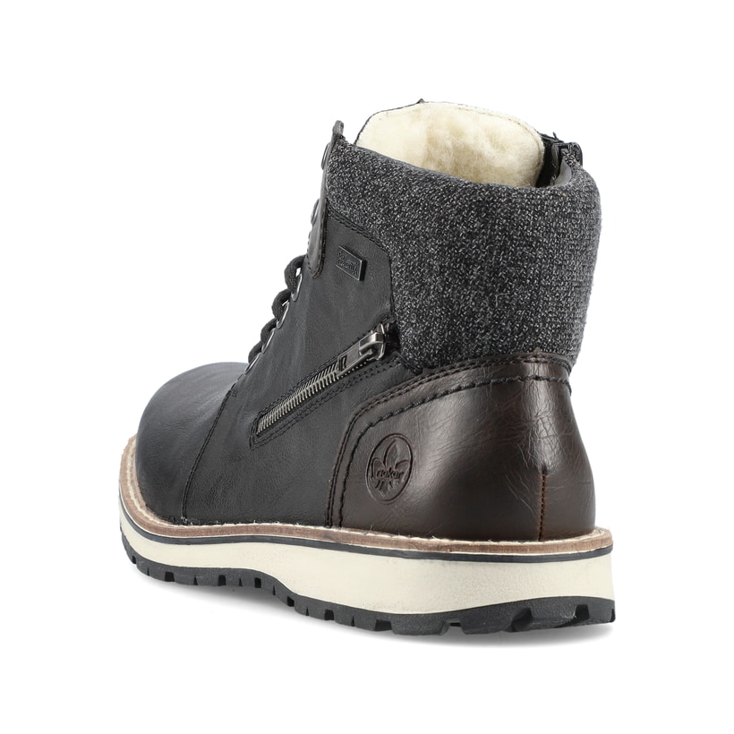 Asphaltschwarze Rieker Herren Schnürstiefel 38441-01 mit einer robusten Profilsohle. Schuh von hinten