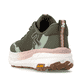 Grüne Rieker Sport Damen Sneaker Low W4501-54. Schuh von hinten.