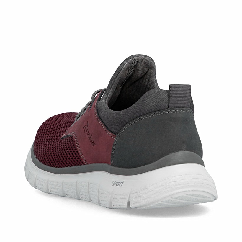 Rote Rieker Herren Slipper B6652-35 mit einem Gummizug sowie der Komfortweite G. Schuh von hinten.