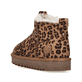 Braune Rieker Damen Kurzstiefel 99861-25 mit Leo-Print sowie der Komfortweite G. Schuh von hinten.