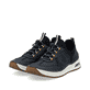 Mocassins Rieker bleus femme 44551-14 avec fenêtre de semelle Rieker Air. Chaussures inclinées sur le côté.