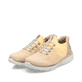 Gelbe vegane Rieker Damen Slipper M5066-68 mit einem Gummizug. Schuhpaar seitlich schräg.