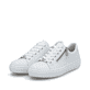 Weiße Rieker Damen Sneaker Low L59L1-83 mit einem Reißverschluss. Schuhpaar seitlich schräg.