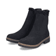 Schwarze Rieker Damen Chelsea Boots Z5076-00 mit Fellschaftrand. Schuhpaar seitlich schräg.