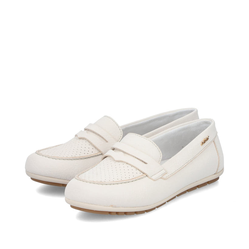 Weiße Rieker Damen Loafer 43862-80 mit einer herausnehmbaren Einlegesohle. Schuhpaar seitlich schräg.