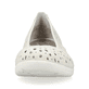Beige Rieker Ballerinas L9365-60 in Löcheroptik sowie extra weicher Decksohle. Schuh von vorne.
