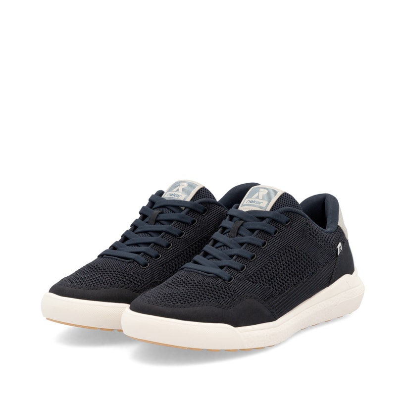 Blaue Rieker Herren Sneaker Low U1104-14 mit einer Schnürung. Schuhpaar seitlich schräg.