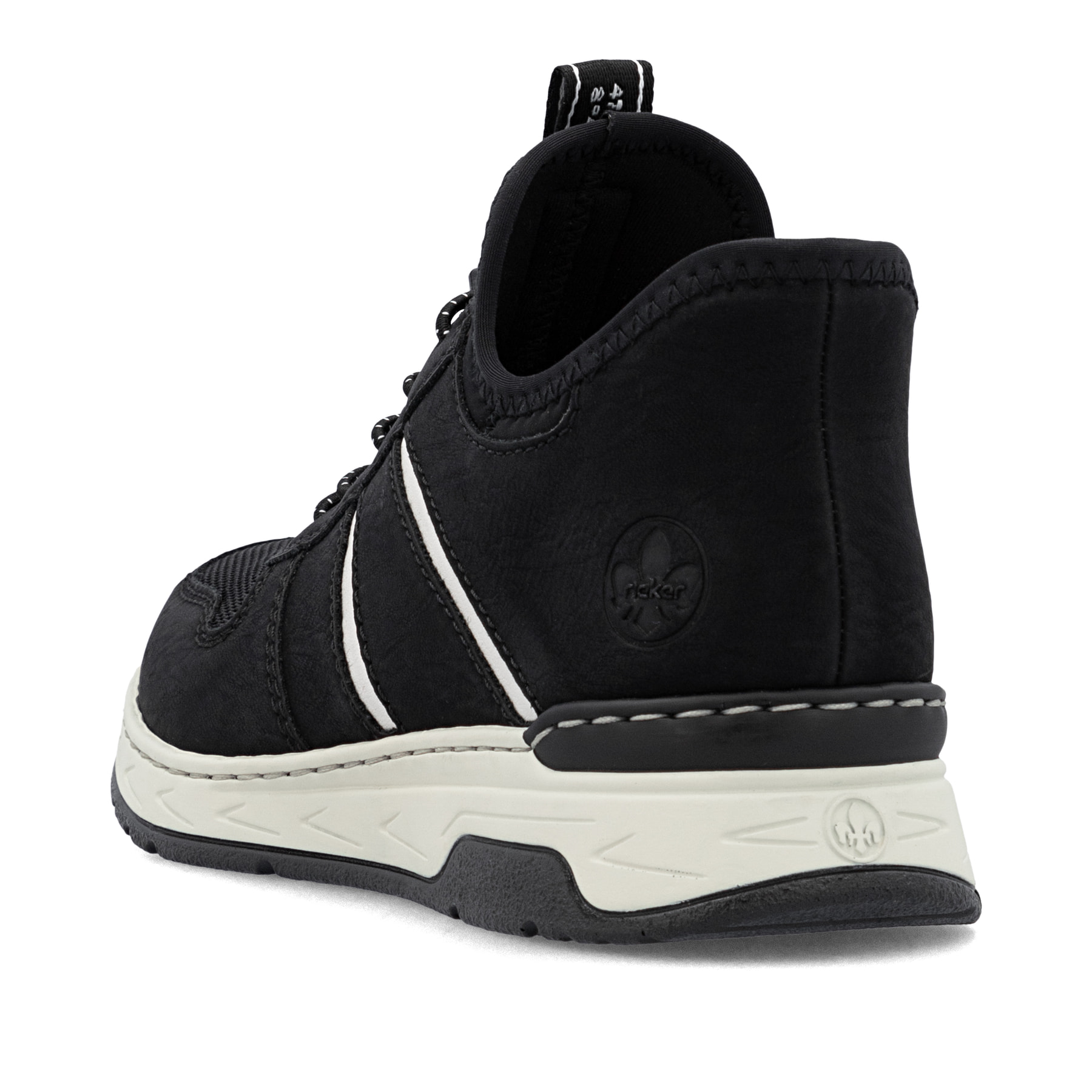 Schwarze Rieker Damen Slipper M0059-00 mit easy Hineinschlüpf-Möglichkeit. Schuh von oben.