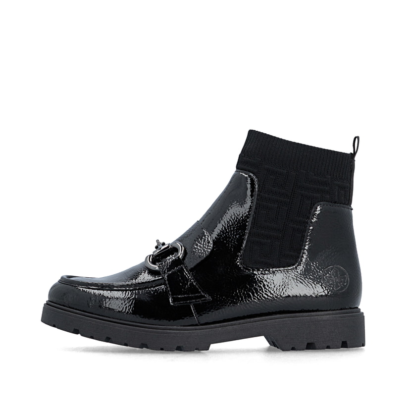 Schwarze Rieker Damen Kurzstiefel 45573-00 mit Schmuckelementen sowie Gummizug. Schuh Außenseite.