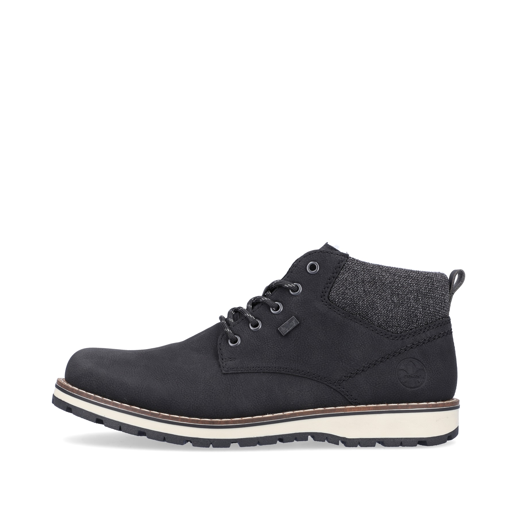 Urbanschwarze Rieker Herren Schnürstiefel 38419-00 mit einer robusten Profilsohle. Schuh Außenseite