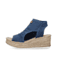 Schieferblaue vegane Rieker Keilsandaletten 68791-12 mit einem Reißverschluss. Schuh Außenseite.