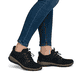 Mocassins Rieker noirs pour femme N32G4-00 avec fonction easy in Ready2GO. Chaussure au pied.