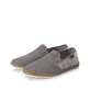 Stahlgraue Rieker Herren Slipper B5265-43 mit einem Elastikeinsatz. Schuh Außenseite gespiegelt.