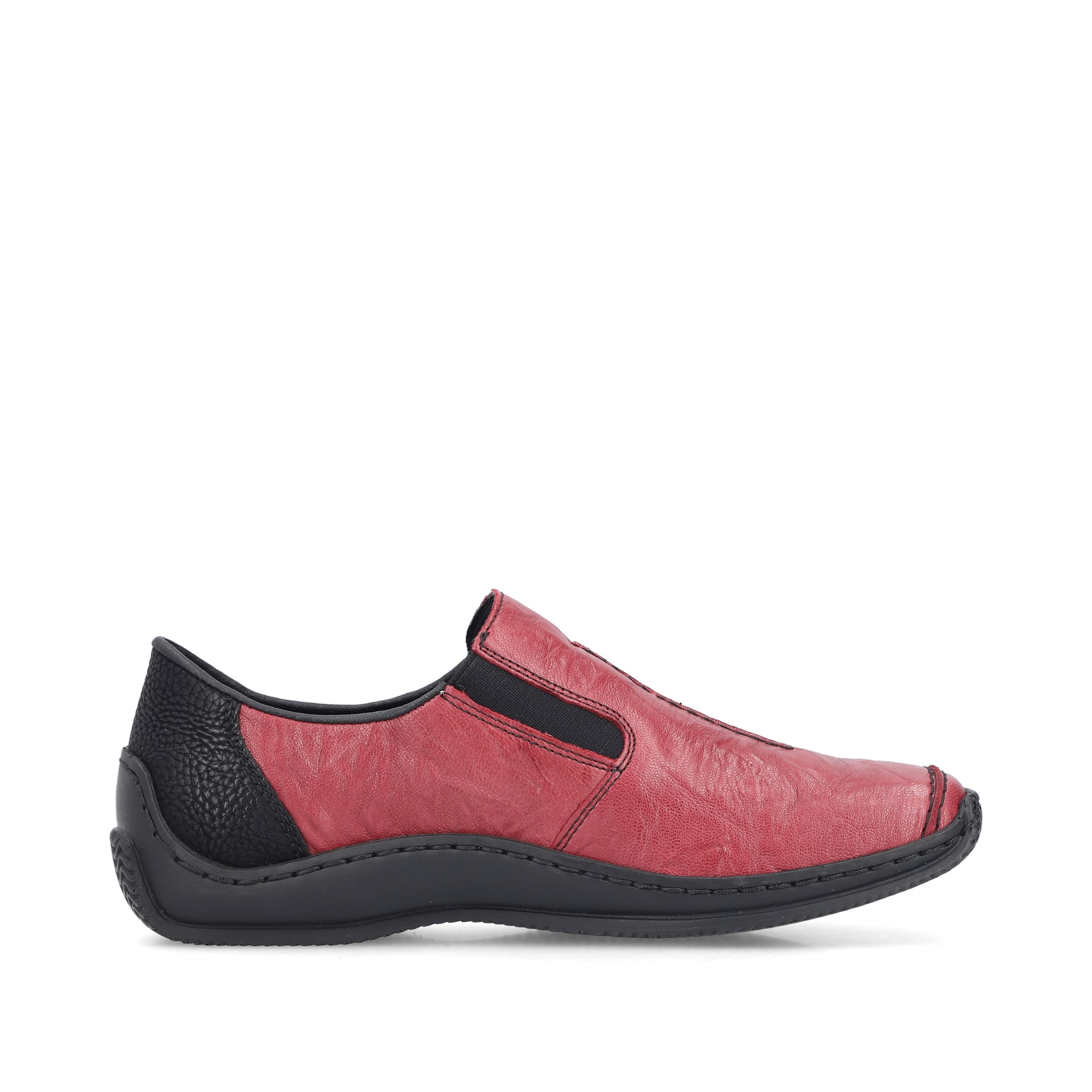 Mocassins Rieker rouges femme L1751-35 en cuir lisse avec bande élastique. Côté intérieur de la chaussure.