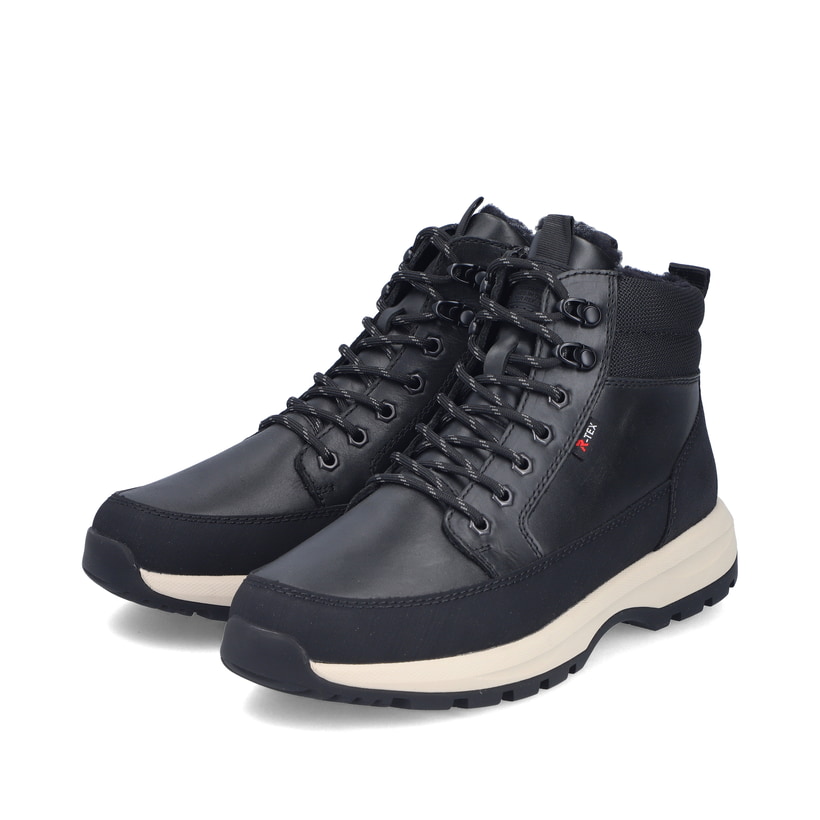 Schwarze Rieker Herren Schnürstiefel U1674-00 aus Glattleder. Schuhpaar seitlich schräg.
