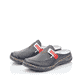 Blaue Rieker Damen Clogs 46393-15 mit Elastikeinsatz sowie Ziernähten. Schuhpaar seitlich schräg.