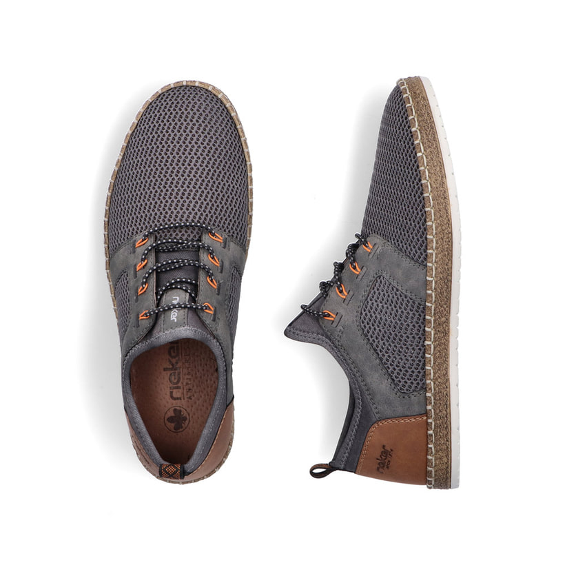 Chaussons Rieker gris pour homme B5252-45 avec bande élastique. Chaussure vue de dessus, couchée.