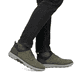 Grüne Rieker Herren Slipper B3360-54 mit Gummischnürung sowie der Extraweite H. Schuh am Fuß.