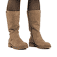 Beige Rieker Damen Hochschaftstiefel Y9180-20 mit wasserabweisender TEX-Membran. Schuh am Fuß.