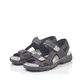 Schwarze Rieker Herren Trekkingsandalen 26156-02 mit einem Klettverschluss. Schuhpaar seitlich schräg.
