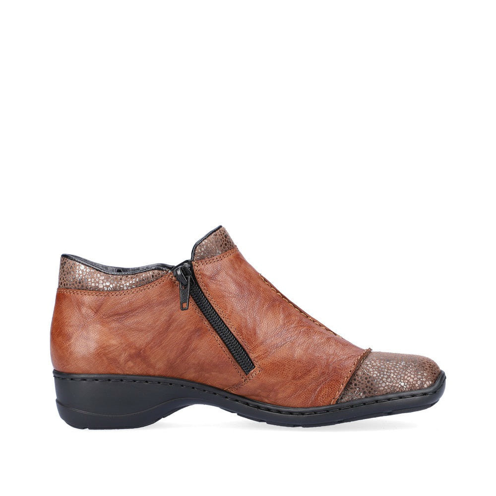 Braune Rieker Damen Kurzstiefel 58388-22 aus Glattleder mit Leo-Print. Schuh Innenseite.