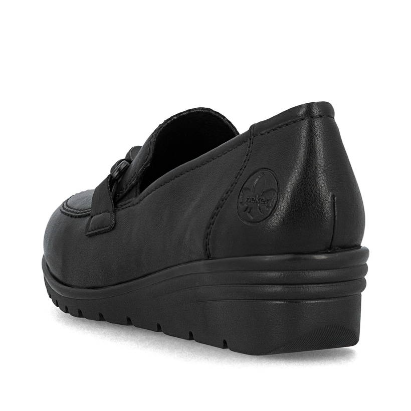 Schwarze Rieker Damen Loafer L5361-00 mit Deko-Kette sowie einem Gummizug. Schuh von hinten.