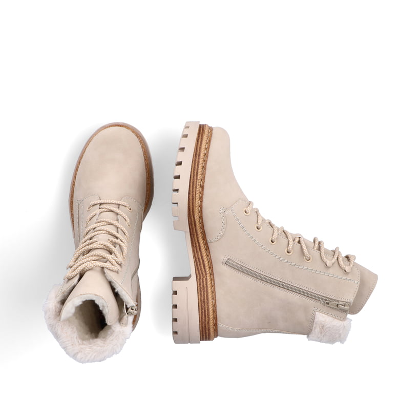 Sandbeige Rieker Damen Schnürstiefel 75630-62 mit einer schockabsorbierenden Sohle. Schuhpaar von oben.