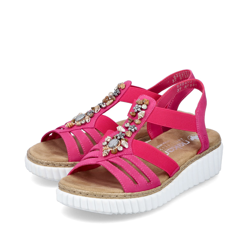 Rosane Rieker Keilsandaletten 63249-31 mit einem Elastikeinsatz. Schuhpaar seitlich schräg.
