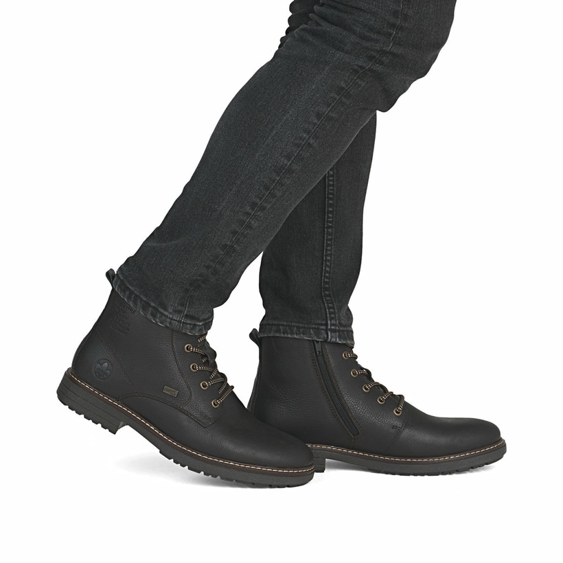 Kaffeebraune Rieker Herren Schnürstiefel 33121-25 mit Schnürung und Reißverschluss. Schuh am Fuß